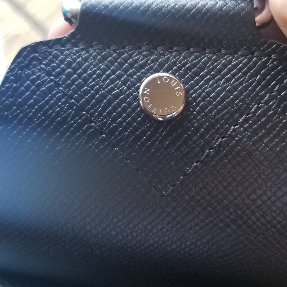 Louis Vuitton Avenue Sling Backpack - Picture 8 of 10